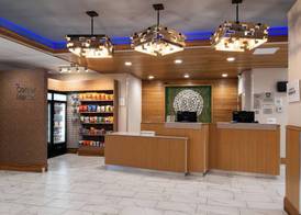 Fairfield Inn and Suites by Marriott Bakersfield Central 3