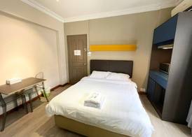 Greatwood Residence at Devonshire 5