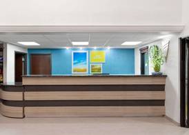 Days Inn & Suites by Wyndham Sam Houston Tollway 4