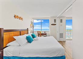 Ocean View 1BR at Ilikai Marina 3