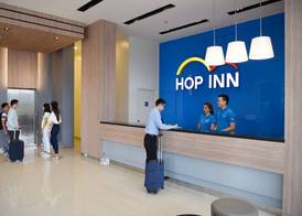 Hop Inn Hotel Aseana City Manila 4