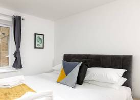 Hertford Serviced Apartments 4