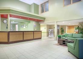 Super 8 by Wyndham Midland 2