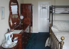 Watersedge Guest House 2