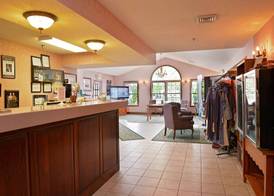 OurGuest Inn & Suites Downtown Port Clinton 2