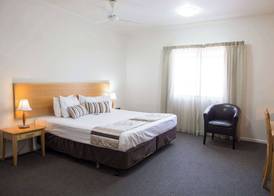 Metro Advance Apartments & Hotel 5
