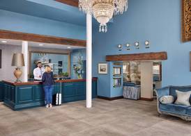 Dooley's Hotel 2
