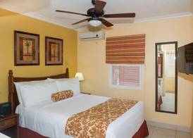 Yellow Bird Hotel 4