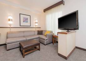 Hyatt Place Charleston Airport / Convention Center 5