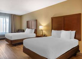 Comfort Inn & Suites At CrossPlex Village 4