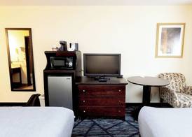 Quality Inn & Suites Marinette 5
