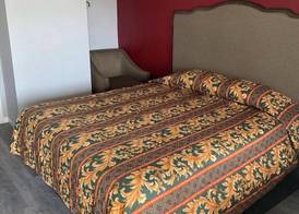 Hi Rise Motel 2