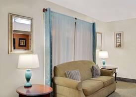 Super 8 by Wyndham Newburgh/West Point Near Stewart Airport 5