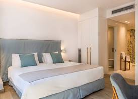 Avra Apartments Venetian Harbour 3