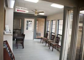 Victorian Inn & Suites 2