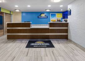 Days Inn by Wyndham Forsyth 2