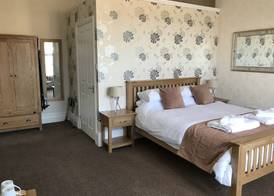 Cairn House - Bed & Breakfast 3