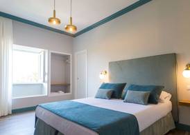 Sorrento Pool&Suites 4