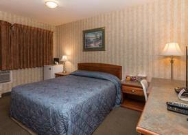 Canadas Best Value Inn Chinook Station 5