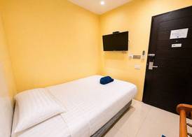Sukhum Khaosan Au Bon Hostel 2