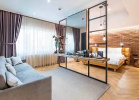 Caro Hotel 5