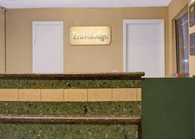 Travelodge by Wyndham Fort Lauderdale 2