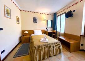 Hotel Susa 5
