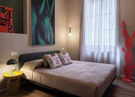 Reverse Art Hotel 3