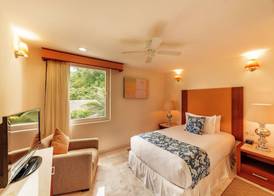Grand Miramar All Luxury Suites & Residences 5