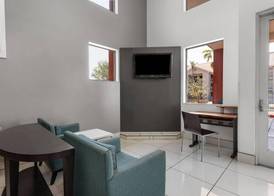 Days Inn by Wyndham Phoenix West 4