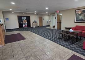 Quality Inn & Suites Eldridge Davenport North 4