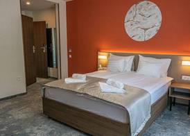 Hotel Crystal 2