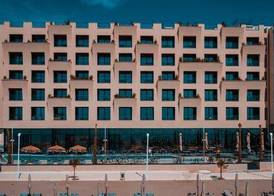 Royal G Deluxe Hotel 2