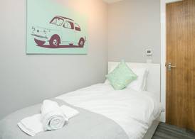 Malone Place Apartment 5