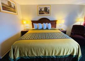 Harrisonville Inn & Suites 2