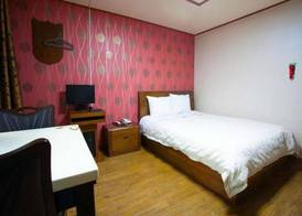 Hue Hotel 5