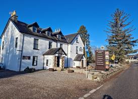 Roy Bridge Hotel 3