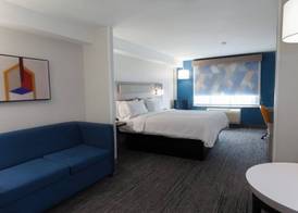 Holiday Inn Express & Suites LOGAN by IHG 3