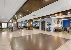 Portland Inn & Suites 5