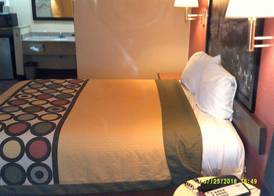 Super 8 by Wyndham Tucson Downtown Convention Center 3