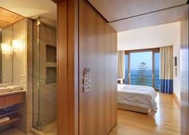 Amphitryon Hotel 4