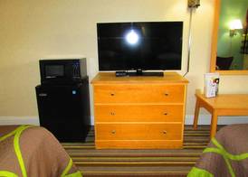 Super 8 by Wyndham Ft Walton Beach 5