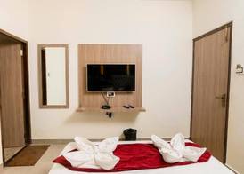 Hotel Beachfront Couple &Family Friendly 4