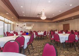 Ramada by Wyndham Plymouth Hotel & Conference Center 5