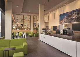 Super 8 by Wyndham Mainz Zollhafen 2