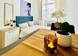 5BR Apt 10min to Matzleinsdorfer 5