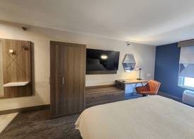 Holiday Inn Express & Suites CRAWFORDSVILLE by IHG 5