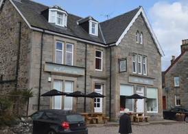 The Courie Inn 3