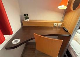 B&B HOTEL Lisieux Parc des Expositions 2