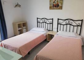 Hostal River 4